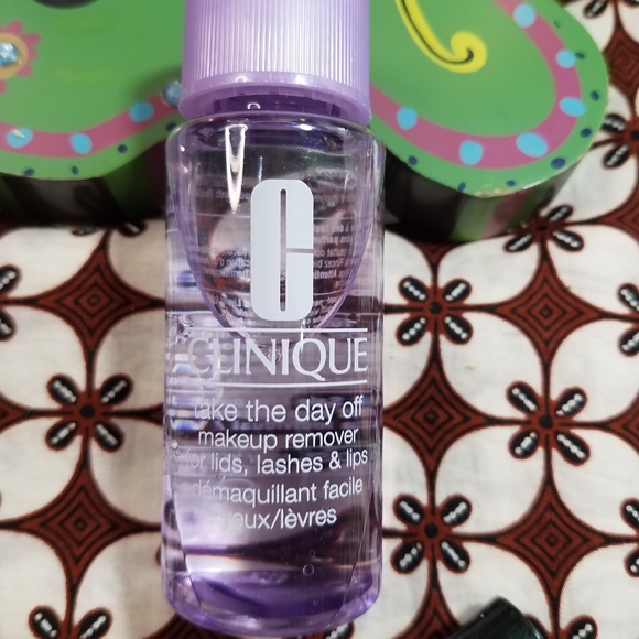 CLINIQUE Set - Picture 5 of 7